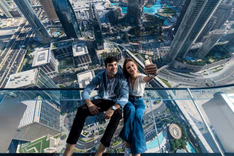 Foto en pareja en Sky Views Observatory