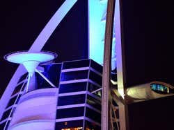 Burj Al Arab iluminado, detalle