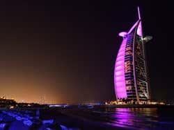 Burj Al Arab iluminado