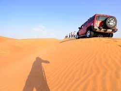 Recorriendo el desierto en Hummer H2